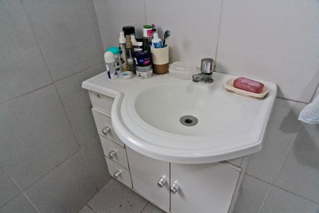 Casa à venda com 220m², 4 quartos e 1 vagaBanheiro