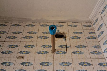 Casa à venda com 220m², 4 quartos e 1 vagaCasa 2 - banheiro 2