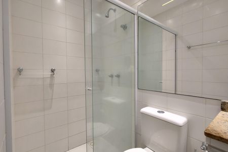 Apartamento à venda com 62m², 2 quartos e 1 vaga Apartamento à venda com 62m², 2 quartos e 1 vagaBanheiro da Suíte