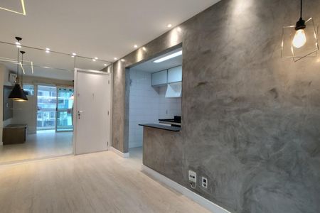Apartamento à venda com 62m², 2 quartos e 1 vaga Apartamento à venda com 62m², 2 quartos e 1 vagaSala