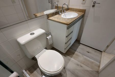 Apartamento à venda com 62m², 2 quartos e 1 vaga Apartamento à venda com 62m², 2 quartos e 1 vagaBanheiro da Suíte