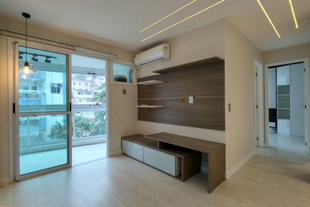 Apartamento à venda com 62m², 2 quartos e 1 vaga Apartamento à venda com 62m², 2 quartos e 1 vagaSala