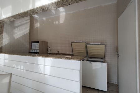 Apartamento à venda com 62m², 2 quartos e 1 vaga Apartamento à venda com 62m², 2 quartos e 1 vagaÁrea comum - Churrasqueira