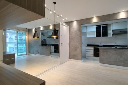 Apartamento à venda com 62m², 2 quartos e 1 vaga Apartamento à venda com 62m², 2 quartos e 1 vagaSala