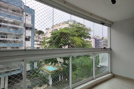 Apartamento à venda com 62m², 2 quartos e 1 vaga Apartamento à venda com 62m², 2 quartos e 1 vagaVaranda gourmet