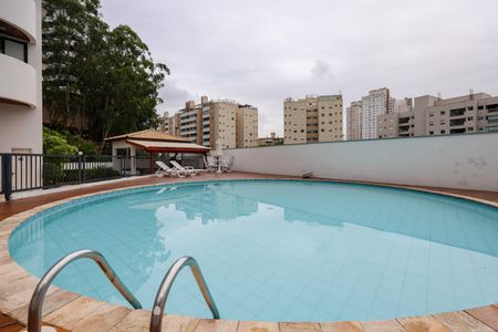 Apartamento à venda com 125m², 3 quartos e 3 vagasÁrea comum - Piscina