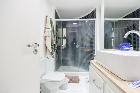 Apartamento à venda com 125m², 3 quartos e 3 vagasBanheiro da Suíte 1