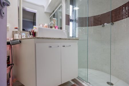 Apartamento à venda com 125m², 3 quartos e 3 vagasBanheiro da Suíte 2