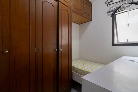 Apartamento à venda com 220m², 4 quartos e 2 vagasDependência