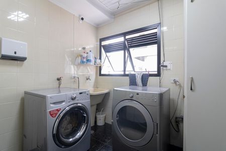 Apartamento à venda com 220m², 4 quartos e 2 vagasÁrea de Serviço