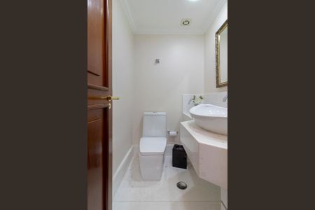 Apartamento à venda com 220m², 4 quartos e 2 vagasLavabo