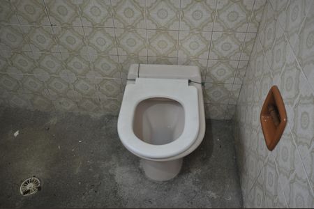 Casa à venda com 56m², 3 quartos e 1 vagaBanheiro