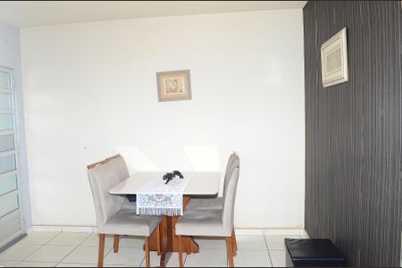 Sala de apartamento para alugar com 2 quartos, 60m² em Jardim Vitoria, Belo Horizonte