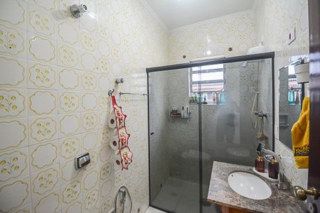 Casa à venda com 140m², 3 quartos e 2 vagasBanheiro