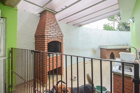 Casa à venda com 140m², 3 quartos e 2 vagasChurrasqueira