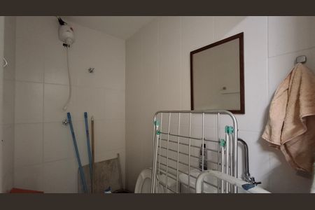 Apartamento à venda com 135m², 2 quartos e 2 vagas Apartamento à venda com 135m², 2 quartos e 2 vagasBanheiro de serviço