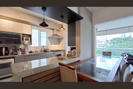 Apartamento à venda com 135m², 2 quartos e 2 vagas Apartamento à venda com 135m², 2 quartos e 2 vagasCozinha