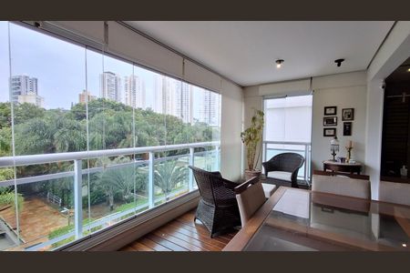 Apartamento à venda com 135m², 2 quartos e 2 vagas Apartamento à venda com 135m², 2 quartos e 2 vagasvaranda