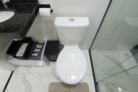 Apartamento para alugar com 38m², 1 quarto e sem vaga Apartamento para alugar com 38m², 1 quarto e sem vagaBanheiro