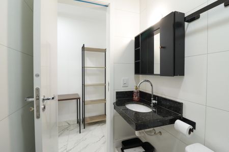 Apartamento para alugar com 38m², 1 quarto e sem vaga Apartamento para alugar com 38m², 1 quarto e sem vagaBanheiro