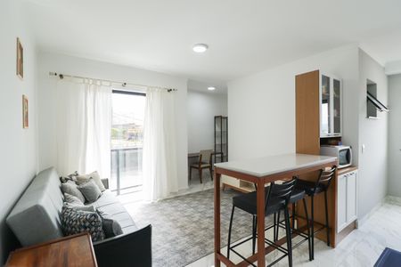 Sala/Cozinha/Área de Serviço de apartamento para alugar com 1 quarto, 38m² em Parque Peruche, São Paulo