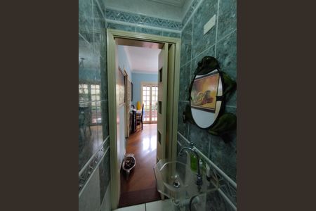 Casa à venda com 315m², 3 quartos e 2 vagas Casa à venda com 315m², 3 quartos e 2 vagasLavabo