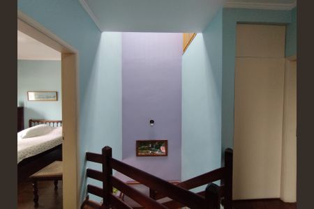 Casa à venda com 315m², 3 quartos e 2 vagas Casa à venda com 315m², 3 quartos e 2 vagasCorredor