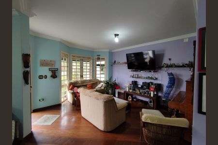 Casa à venda com 315m², 3 quartos e 2 vagas Casa à venda com 315m², 3 quartos e 2 vagasSala