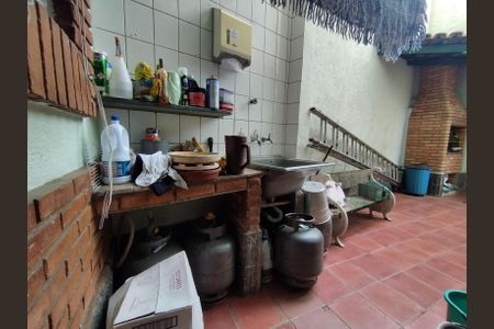 Casa à venda com 315m², 3 quartos e 2 vagas Casa à venda com 315m², 3 quartos e 2 vagasÁrea de Serviço