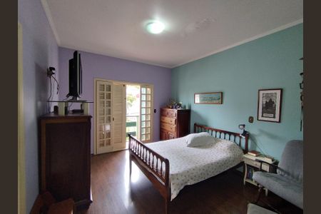 Casa à venda com 315m², 3 quartos e 2 vagas Casa à venda com 315m², 3 quartos e 2 vagasSuíte