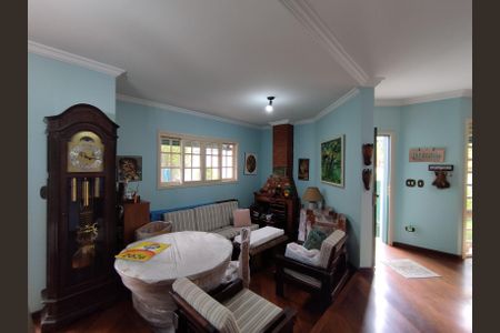 Casa à venda com 315m², 3 quartos e 2 vagas Casa à venda com 315m², 3 quartos e 2 vagasSala