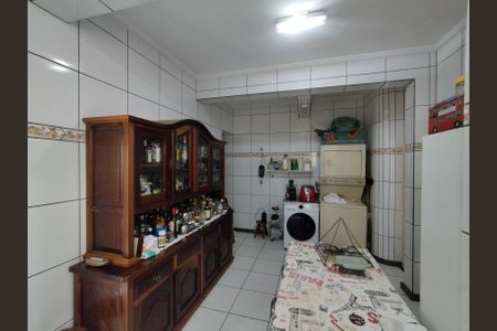 Casa à venda com 315m², 3 quartos e 2 vagas Casa à venda com 315m², 3 quartos e 2 vagasCozinha - Armários