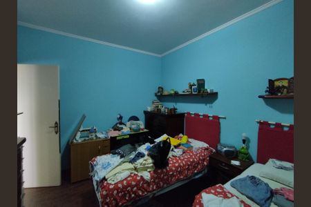 Casa à venda com 315m², 3 quartos e 2 vagas Casa à venda com 315m², 3 quartos e 2 vagasQuarto