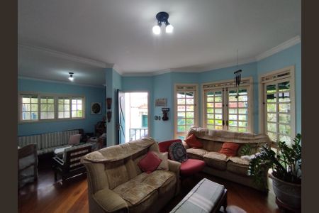 Casa à venda com 315m², 3 quartos e 2 vagas Casa à venda com 315m², 3 quartos e 2 vagasSala