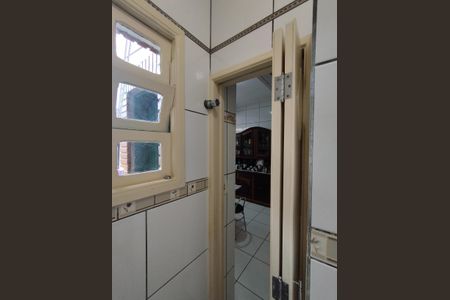 Casa à venda com 315m², 3 quartos e 2 vagas Casa à venda com 315m², 3 quartos e 2 vagasBanheiro - torneira