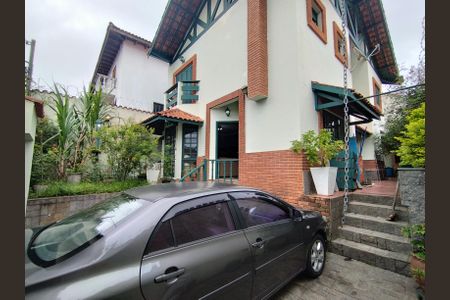 Casa à venda com 315m², 3 quartos e 2 vagas Casa à venda com 315m², 3 quartos e 2 vagasGaragem