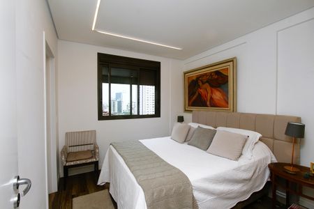 Apartamento à venda com 67m², 2 quartos e 2 vagasQuarto 2 - Suíte