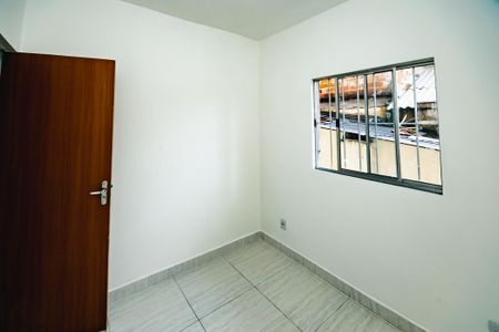 Casa para alugar com 2 quartos, 60m² em Glória, Belo Horizonte