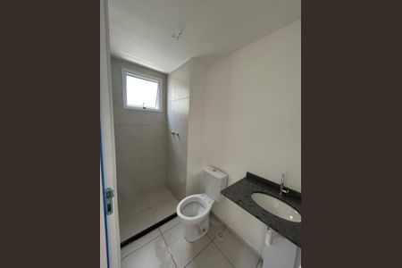 Banheiro de apartamento à venda com 2 quartos, 47m² em Vila Prudente, São Paulo