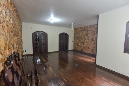 Casa para alugar com 246m², 5 quartos e 4 vagasSala 1