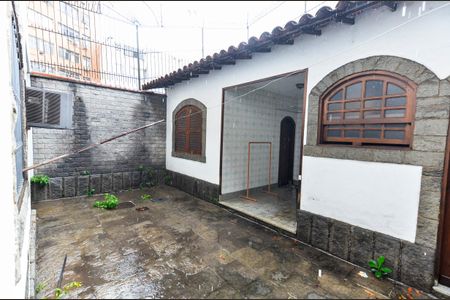 Casa para alugar com 246m², 5 quartos e 4 vagasÁrea de Serviço