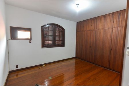 Casa para alugar com 246m², 5 quartos e 4 vagasQuarto 3