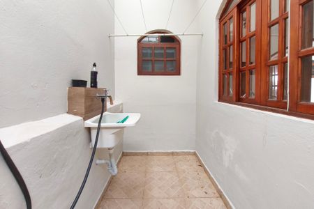 Casa para alugar com 190m², 5 quartos e 4 vagas Casa para alugar com 190m², 5 quartos e 4 vagasÁrea de Serviço