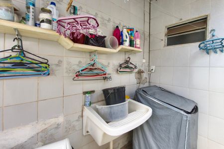 Casa para alugar com 190m², 5 quartos e 4 vagas Casa para alugar com 190m², 5 quartos e 4 vagasÁrea de Serviço