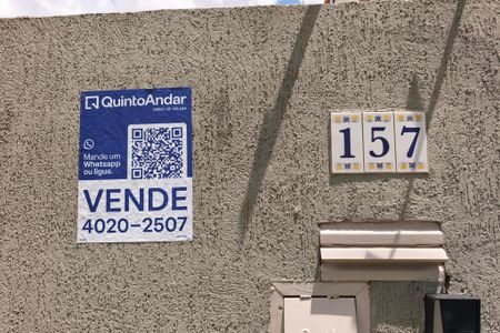 Casa para alugar com 190m², 5 quartos e 4 vagas Casa para alugar com 190m², 5 quartos e 4 vagasPLACA INSTALADA NA FACHADA