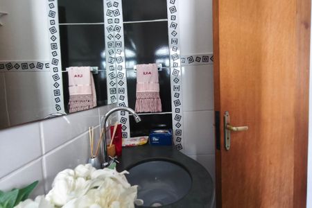 Casa para alugar com 190m², 5 quartos e 4 vagas Casa para alugar com 190m², 5 quartos e 4 vagasBanheiro Suíte 2