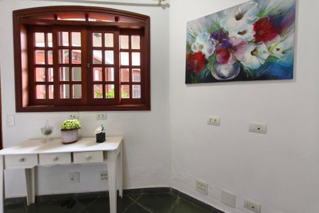 Casa para alugar com 190m², 5 quartos e 4 vagas Casa para alugar com 190m², 5 quartos e 4 vagasCorredor - Quartos