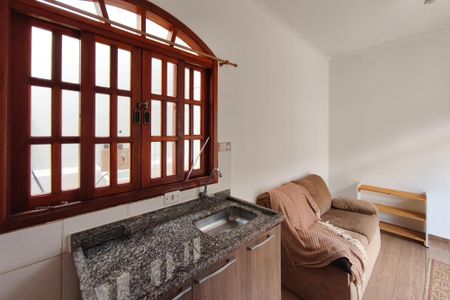 Casa para alugar com 190m², 5 quartos e 4 vagas Casa para alugar com 190m², 5 quartos e 4 vagasCasa 2 - Cozinha