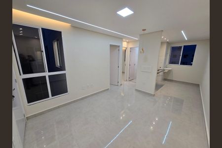 Sala de apartamento para alugar com 2 quartos, 41m² em Centro, Ribeirão das Neves