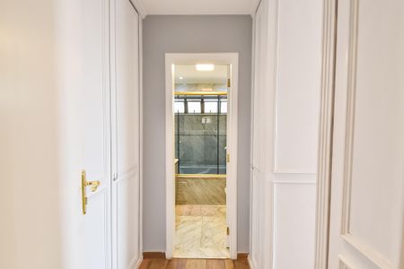 Apartamento à venda com 174m², 4 quartos e 4 vagas Apartamento à venda com 174m², 4 quartos e 4 vagasSuíte 2